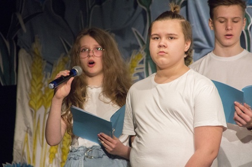 Podaj rękę Ukrainie