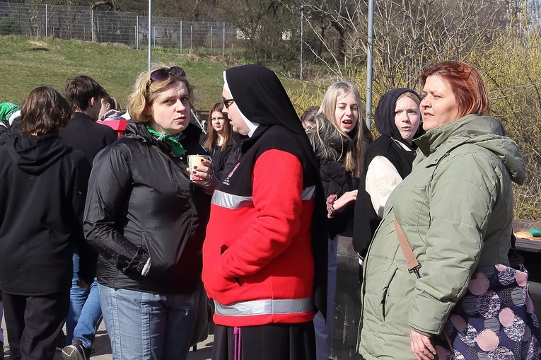 Festyn wiosenny dla dzieci uchodźców 