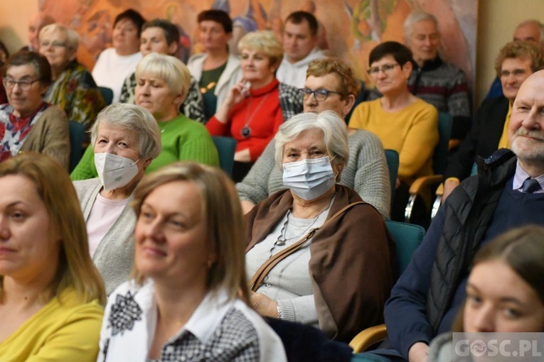 Głogów. Wiekopostne rekolekcje dla Parafialnych Zespołów Caritas