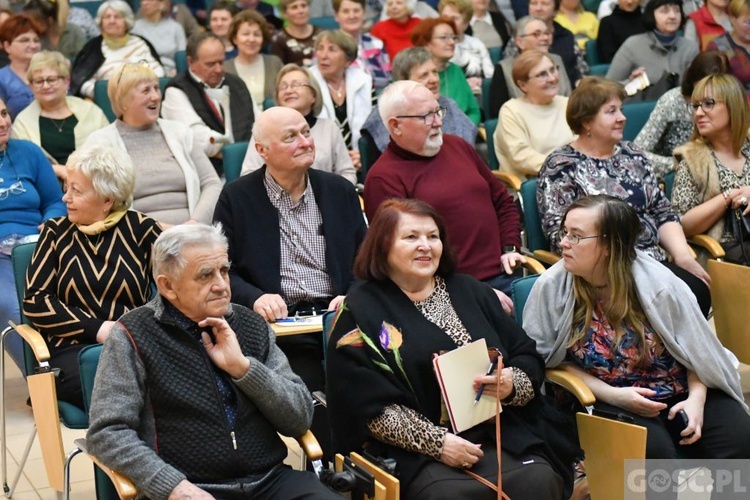 Głogów. Wiekopostne rekolekcje dla Parafialnych Zespołów Caritas