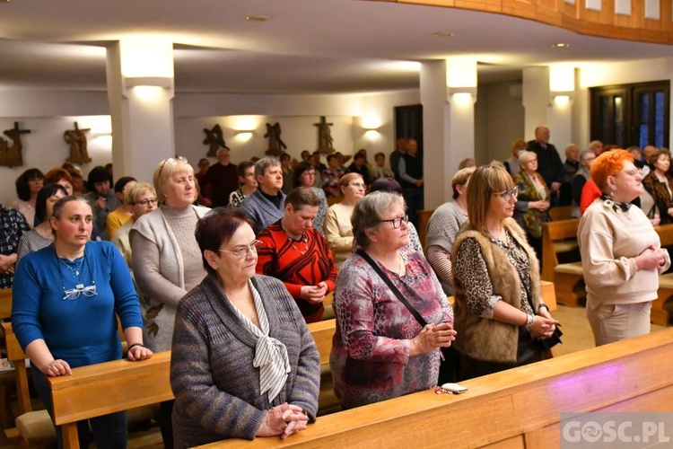 Głogów. Wiekopostne rekolekcje dla Parafialnych Zespołów Caritas