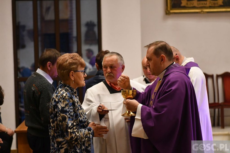 Głogów. Wiekopostne rekolekcje dla Parafialnych Zespołów Caritas