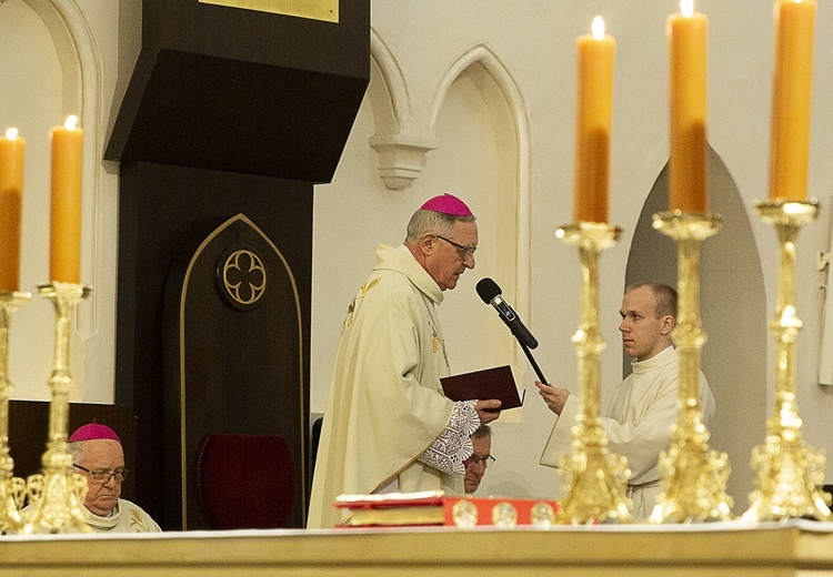 Inauguracja posługi biskupa Zbigniewa, cz. 1