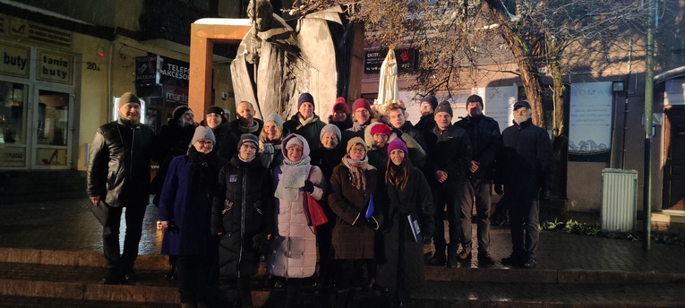 Ostrowiecki męski różaniec 