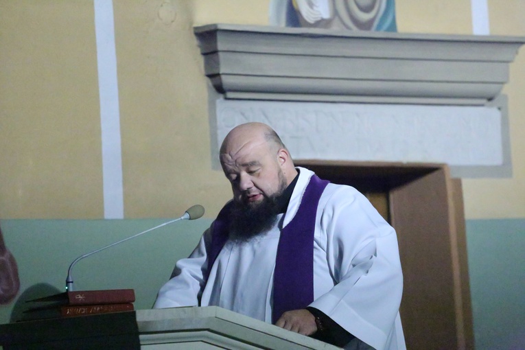 Dekanalny dzień młodych w Zbylitowskiej Górze