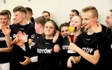Gospodarze górą, przegranych nie ma