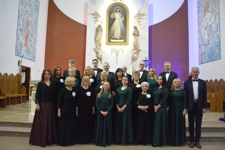 Koncert na pięć chórów w Świniarsku