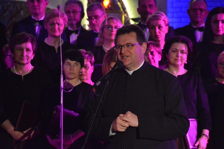 Koncert na pięć chórów w Świniarsku