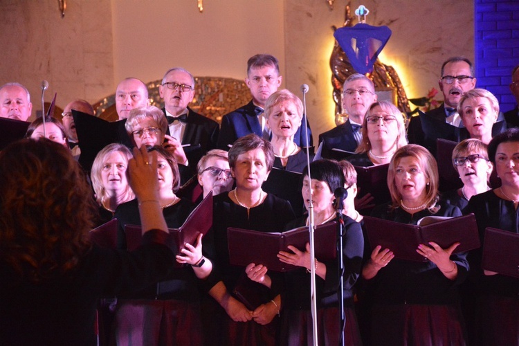 Koncert na pięć chórów w Świniarsku