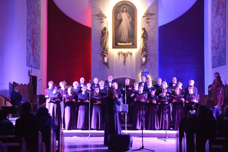 Koncert na pięć chórów w Świniarsku