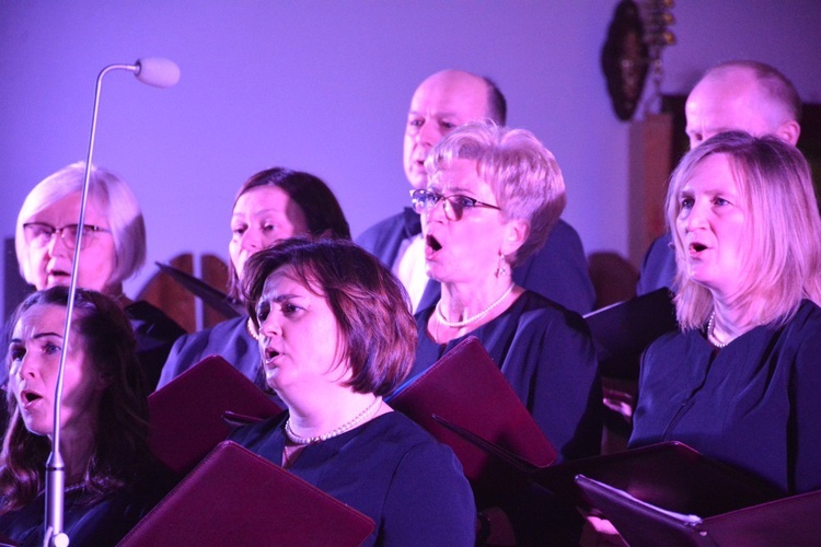 Koncert na pięć chórów w Świniarsku