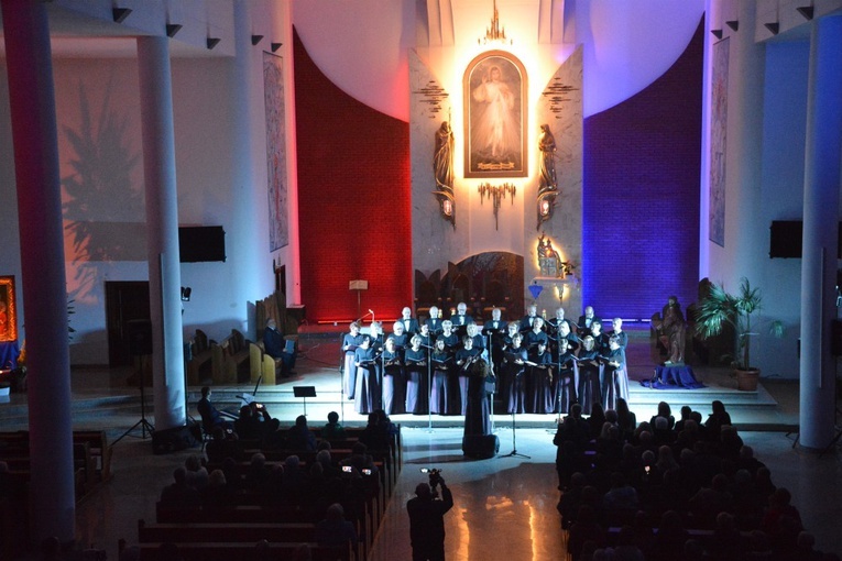 Koncert na pięć chórów w Świniarsku