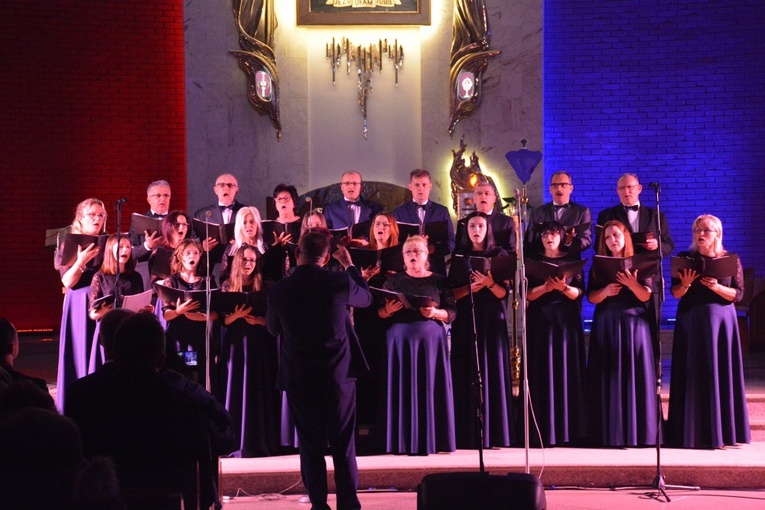 Koncert na pięć chórów w Świniarsku