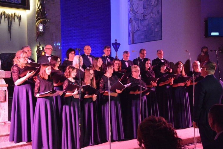 Koncert na pięć chórów w Świniarsku