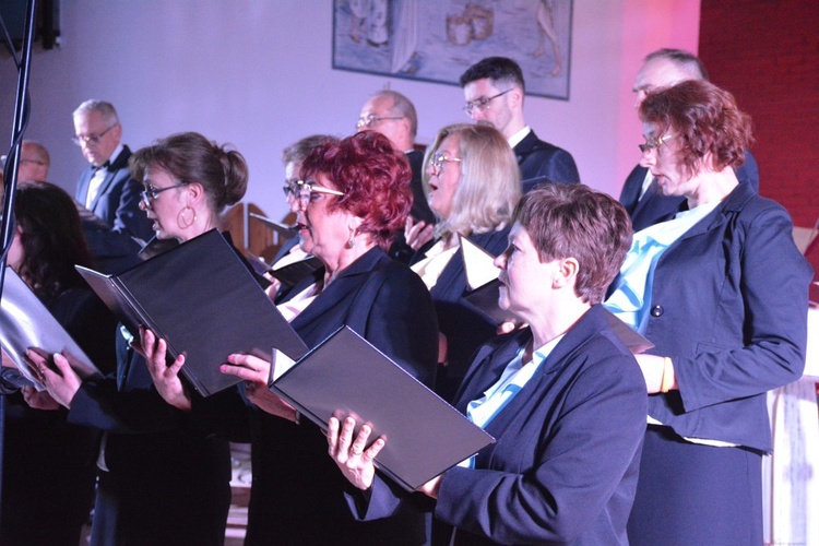 Koncert na pięć chórów w Świniarsku