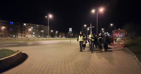 VII Nocna Droga Krzyżowa z Lubina do Legnicy