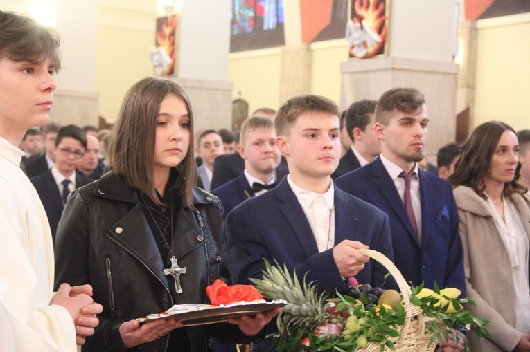 Bierzmowanie w sanktuarium św. Jakuba w Brzesku 2022