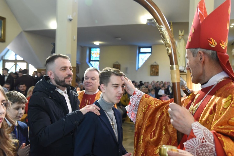 Bierzmowanie w par. św. Rocha w Nowym Sączu