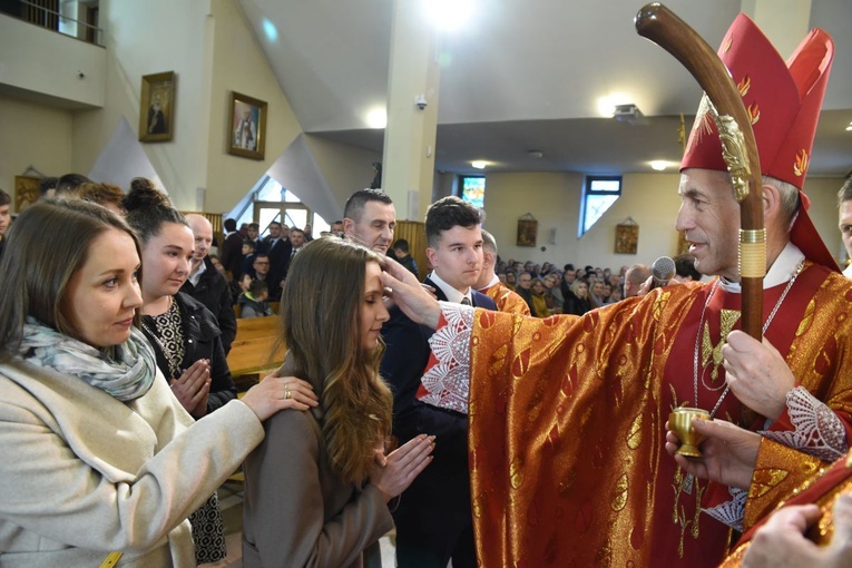 Bierzmowanie w par. św. Rocha w Nowym Sączu