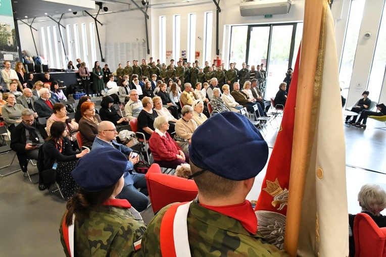 Pamięci ofiar Zbrodni Katyńskiej. W Centrum Historii Zajezdnia