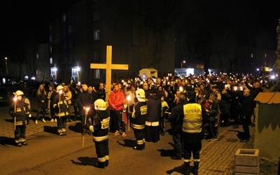 Droga Krzyżowa ulicami Niewiadomia