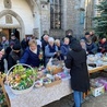 Lwówek Śląski. Palmami wsparli misje