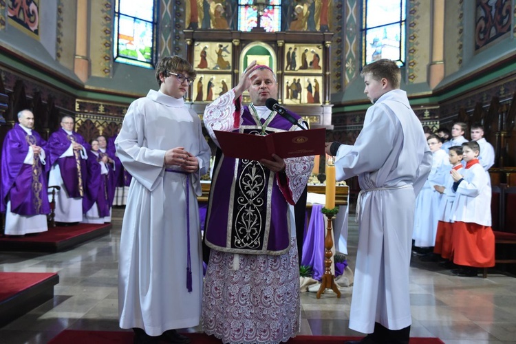 Lektorzy w Nawojowej