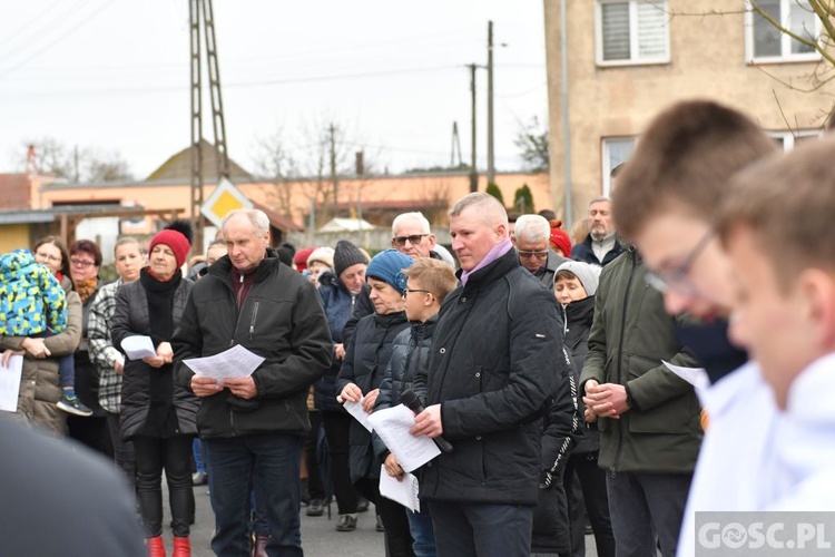 Poświęcenie przydrożnych krzyży w Korytach