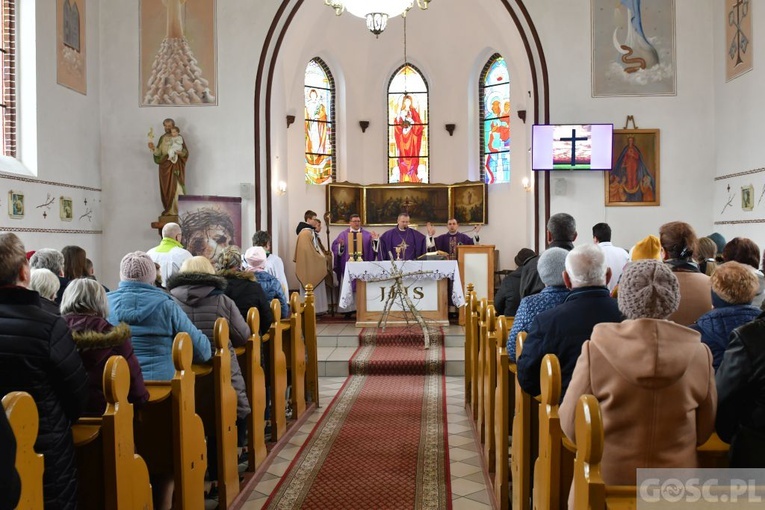 Poświęcenie przydrożnych krzyży w Korytach