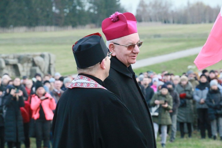 Droga Krzyżowa na Majdanku
