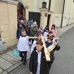 Droga Krzyżowa dzieci ulicami Oleśnicy
