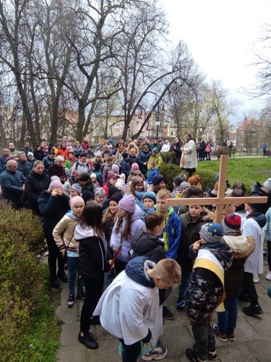 Droga Krzyżowa dzieci ulicami Oleśnicy