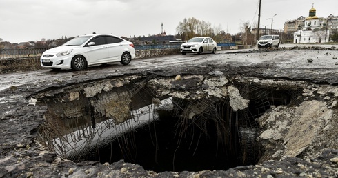 "Na moich oczach zabili męża i córkę, więzili mnie z rocznym dzieckiem w piwnicy."