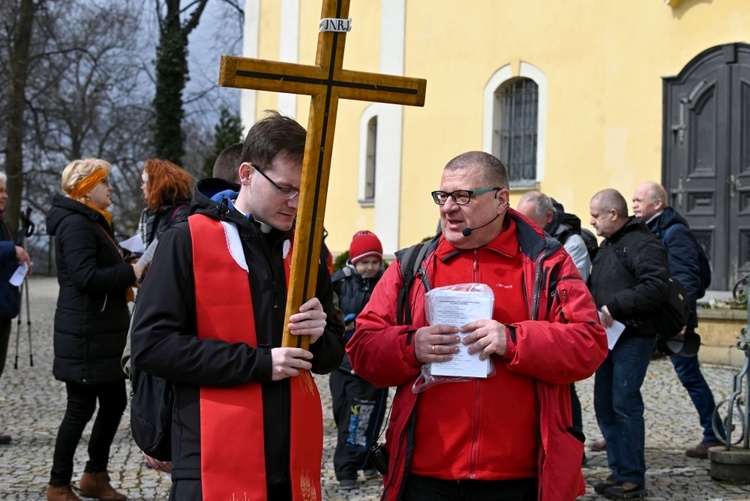 Dekanalna Droga Krzyżowa na Chełmiec