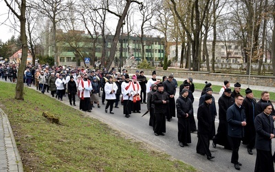 Droga Krzyżowa ulicami miasta.