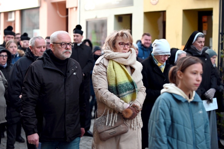 Droga Krzyżowa ulicami Dzierżoniowa