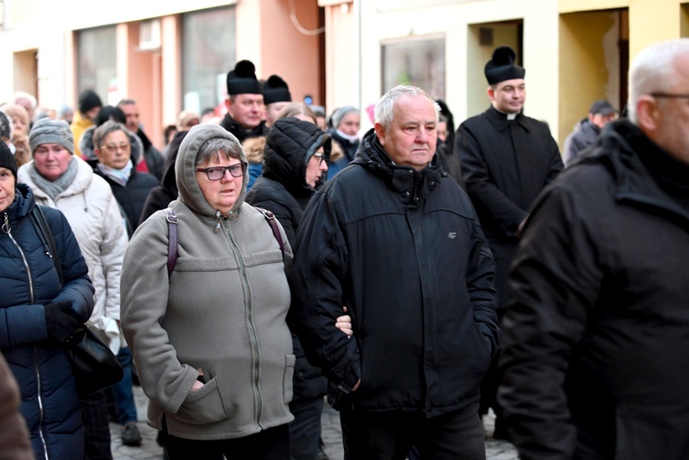 Droga Krzyżowa ulicami Dzierżoniowa