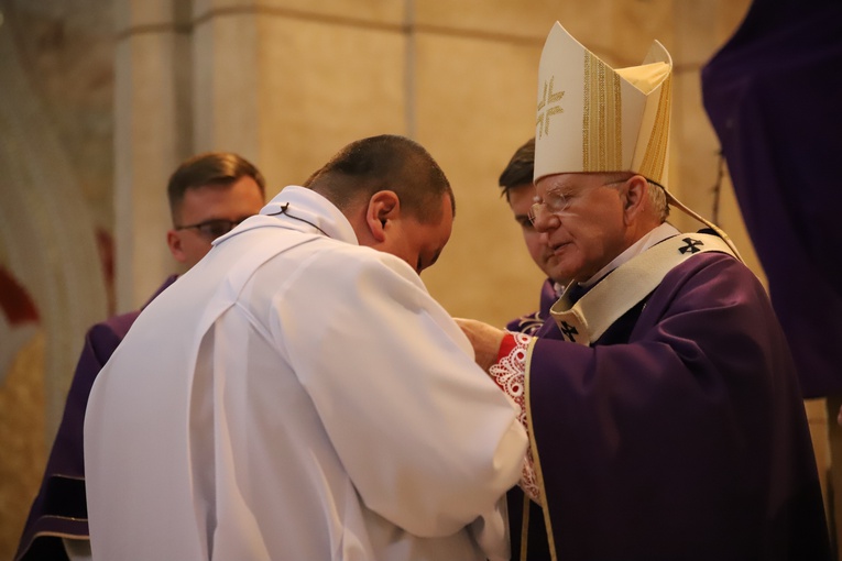 Błogosławieństwo nadzwyczajnych szafarzy Komunii Świętej 2022