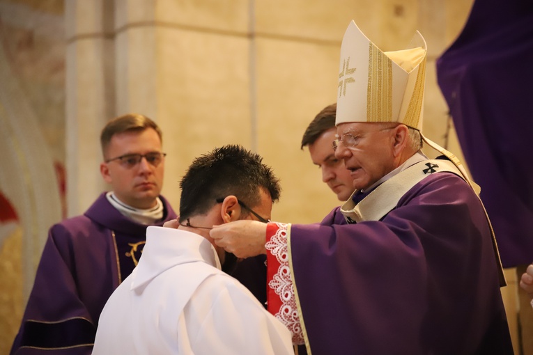 Błogosławieństwo nadzwyczajnych szafarzy Komunii Świętej 2022