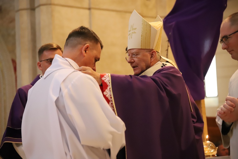 Błogosławieństwo nadzwyczajnych szafarzy Komunii Świętej 2022