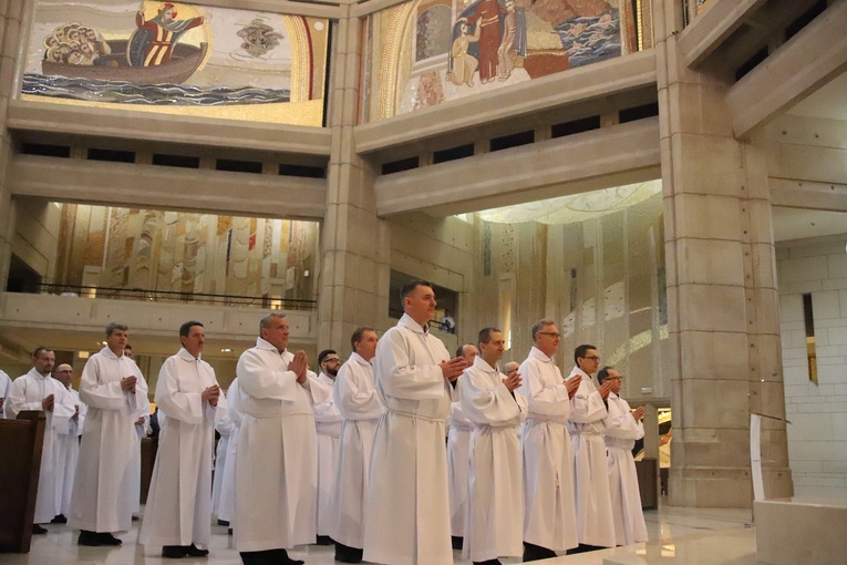 Błogosławieństwo nadzwyczajnych szafarzy Komunii Świętej 2022