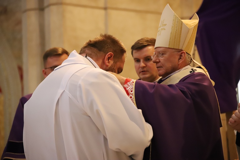 Błogosławieństwo nadzwyczajnych szafarzy Komunii Świętej 2022