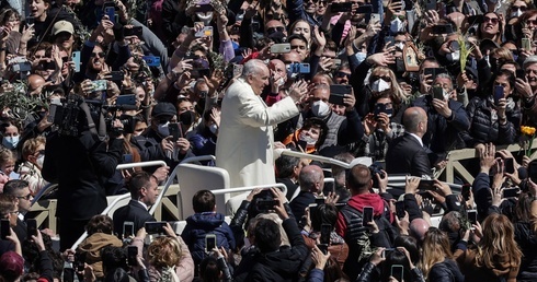 Watykan: Franciszek apeluje o wielkanocny rozejm