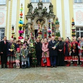 Parada palm wielkanocnych w Trzebnicy w Niedzielę Palmową