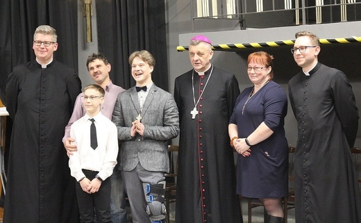 Nowi ceremoniarze i animatorzy służby liturgicznej w diecezji bielsko-żywieckiej - 2022