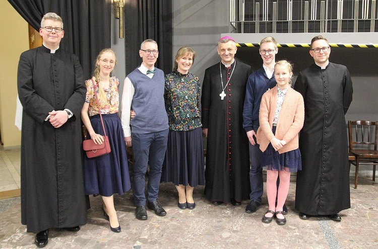 Nowi ceremoniarze i animatorzy służby liturgicznej w diecezji bielsko-żywieckiej - 2022