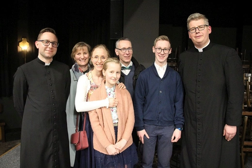 Nowi ceremoniarze i animatorzy służby liturgicznej w diecezji bielsko-żywieckiej - 2022