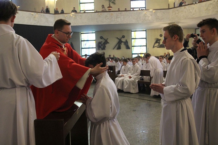 Nowi ceremoniarze i animatorzy służby liturgicznej w diecezji bielsko-żywieckiej - 2022