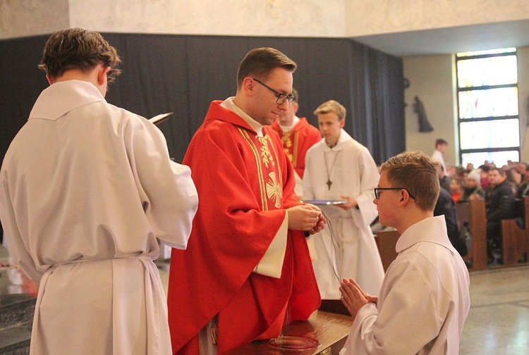 Nowi ceremoniarze i animatorzy służby liturgicznej w diecezji bielsko-żywieckiej - 2022