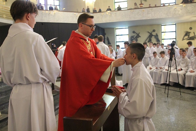 Nowi ceremoniarze i animatorzy służby liturgicznej w diecezji bielsko-żywieckiej - 2022